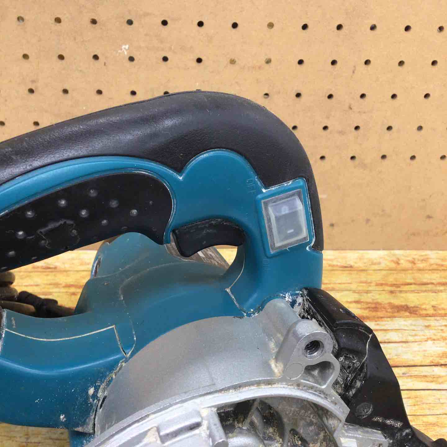 マキタ(makita) 防じん丸のこ KS4100F【川崎店】 – アクトツール