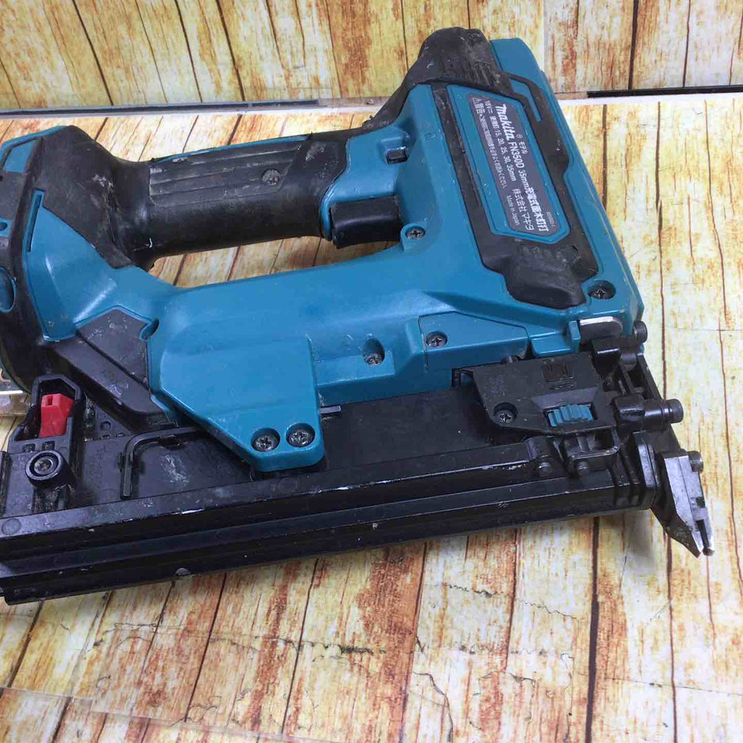 マキタ 充電式35mm面木釘打ち機 FN350DZ【川崎店】