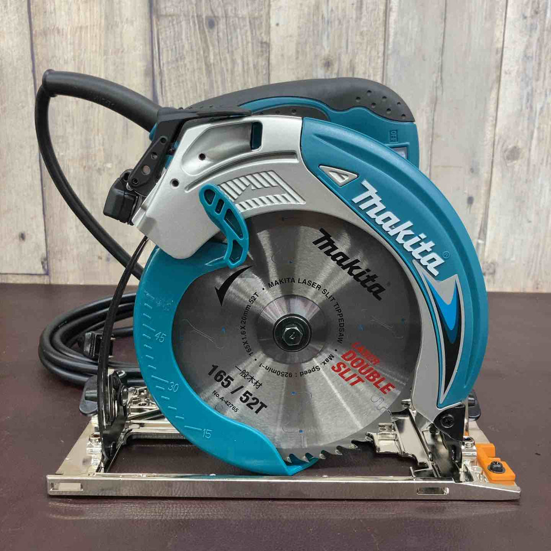 【未使用品(店頭展示品)】 マキタ(makita) 165mm 電気マルノコ 5637BA 【東大和店】