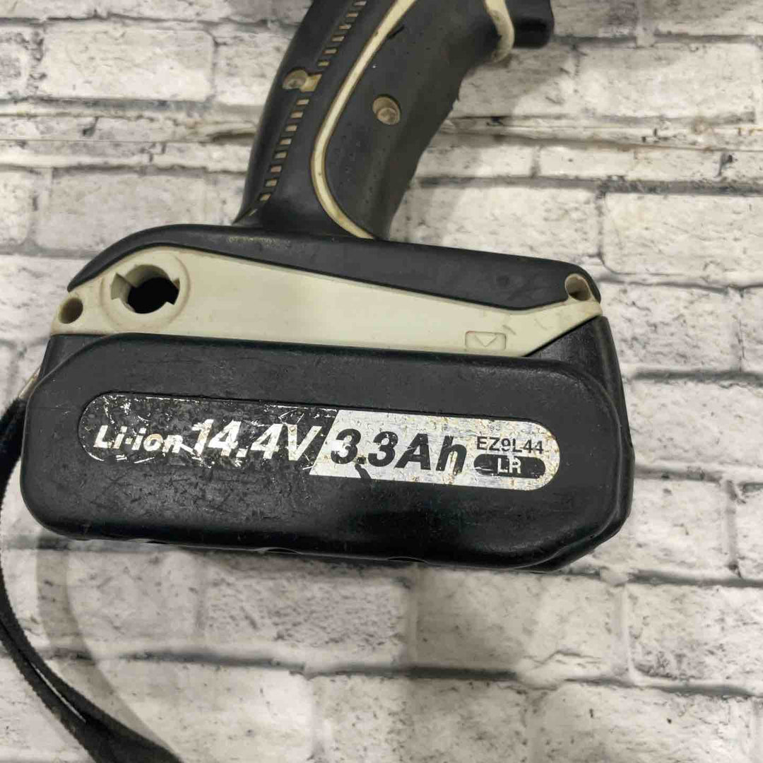 ★パナソニック(Panasonic) コードレスマルチインパクトドライバー EZ7542LR2S-B【川口店】