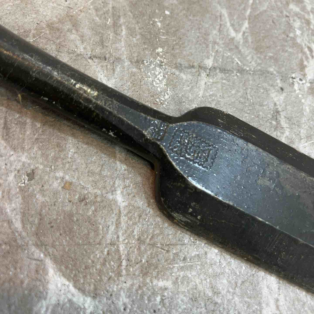【海弘】 薄鑿 一寸 全長370mm【八潮店】