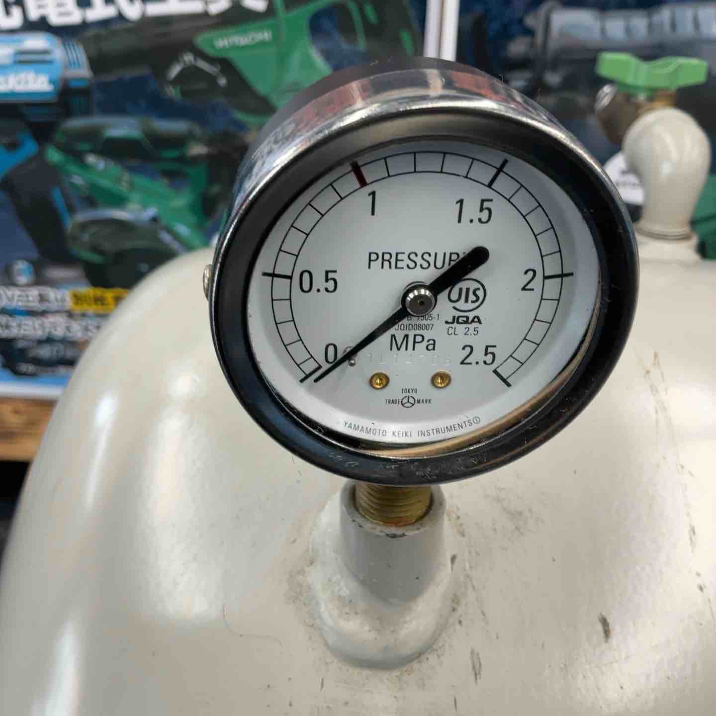 中古品】 アネスト岩田 コンプレッサ補助空気タンク 33L SAT-33H-100
