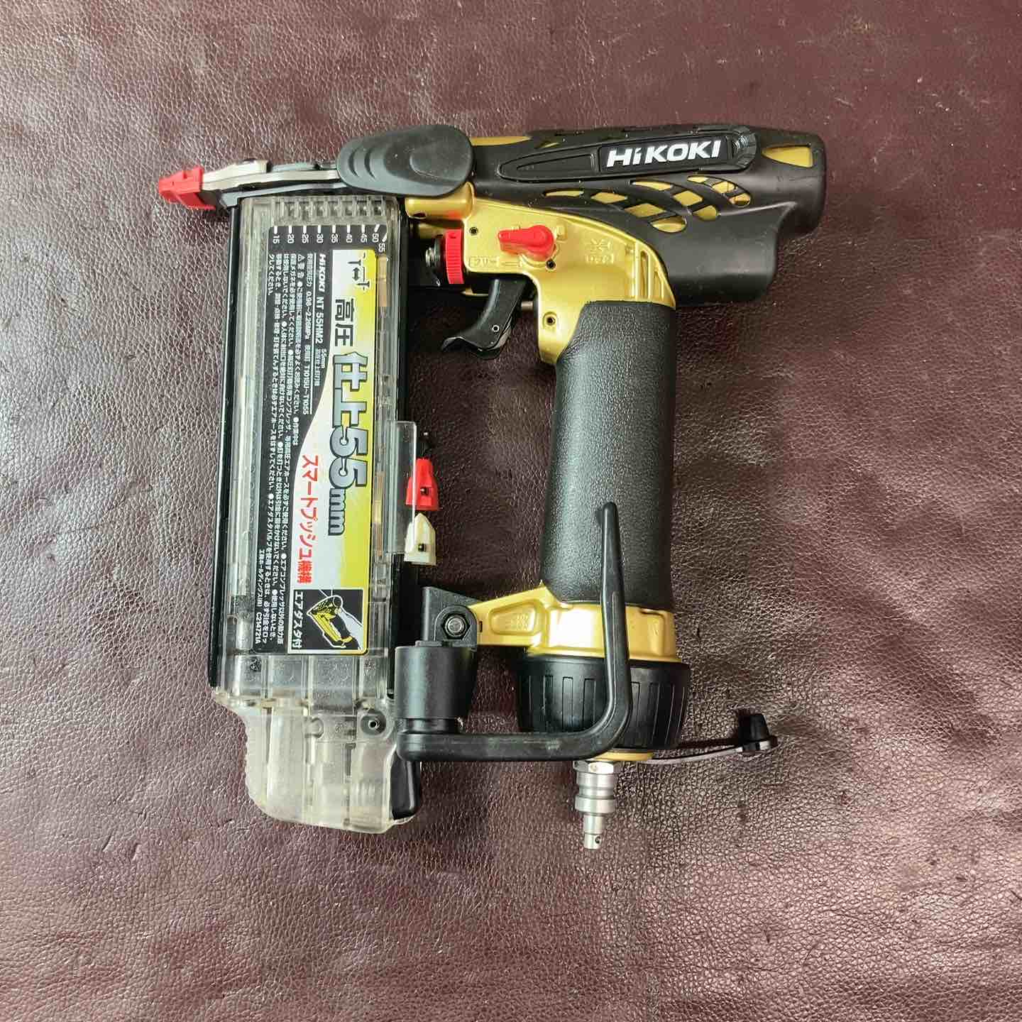 日立工機 HITACHI NT55HM2 高圧仕上釘打機 フィニッシュネイラ【市川行徳店】【店頭取引限定】【中古】管理番号：IT5UF63DNEBQ 高圧仕上釘打機：NT55HM2