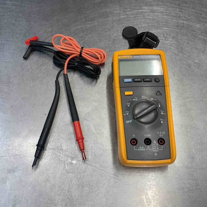 【中古品】 FLUKE(フルーク) マルチテスター 233Si 検査 検知 計器 計測 【東大和店】