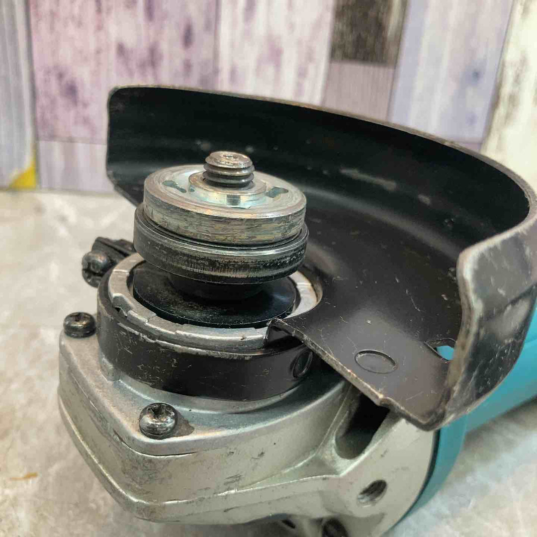 ☆マキタ(makita) 100mmディスクグラインダ 9533B【八潮店】