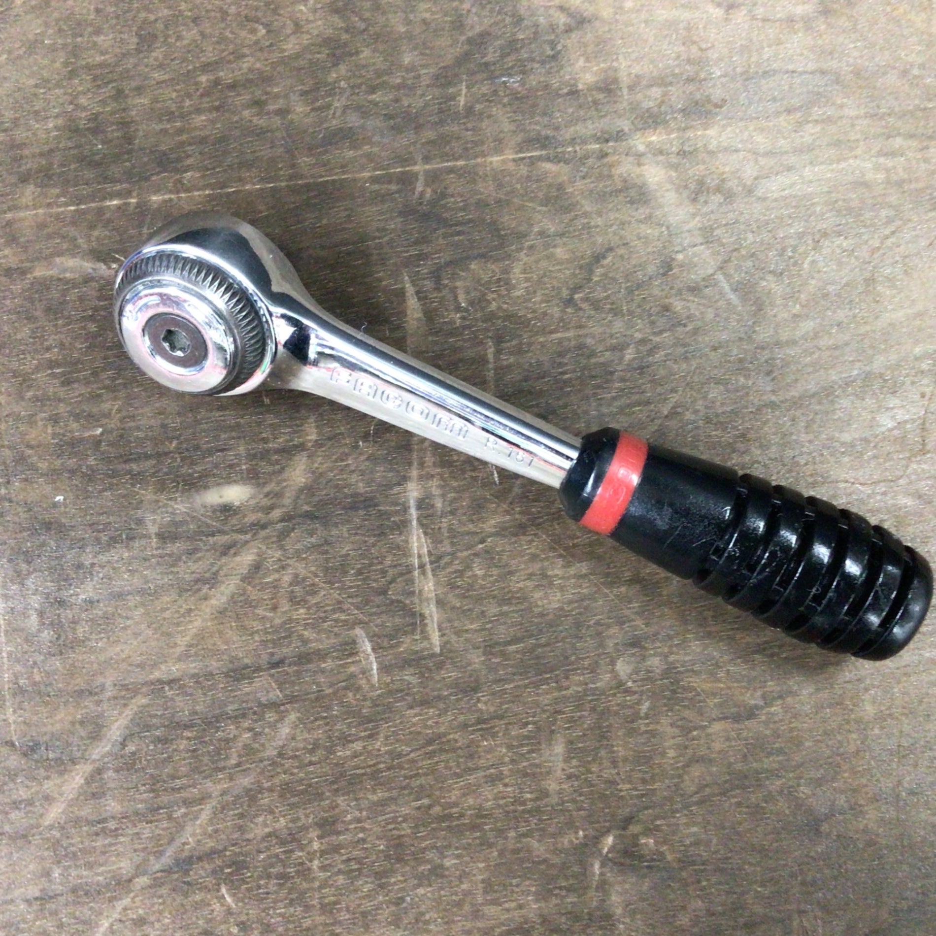 △中古品 工具 ラチェットハンドル FACOM 3/8 J.161 ファコム △中古品 工具 ラチェットハンドル FACOM 3/8 J.161 ファコム