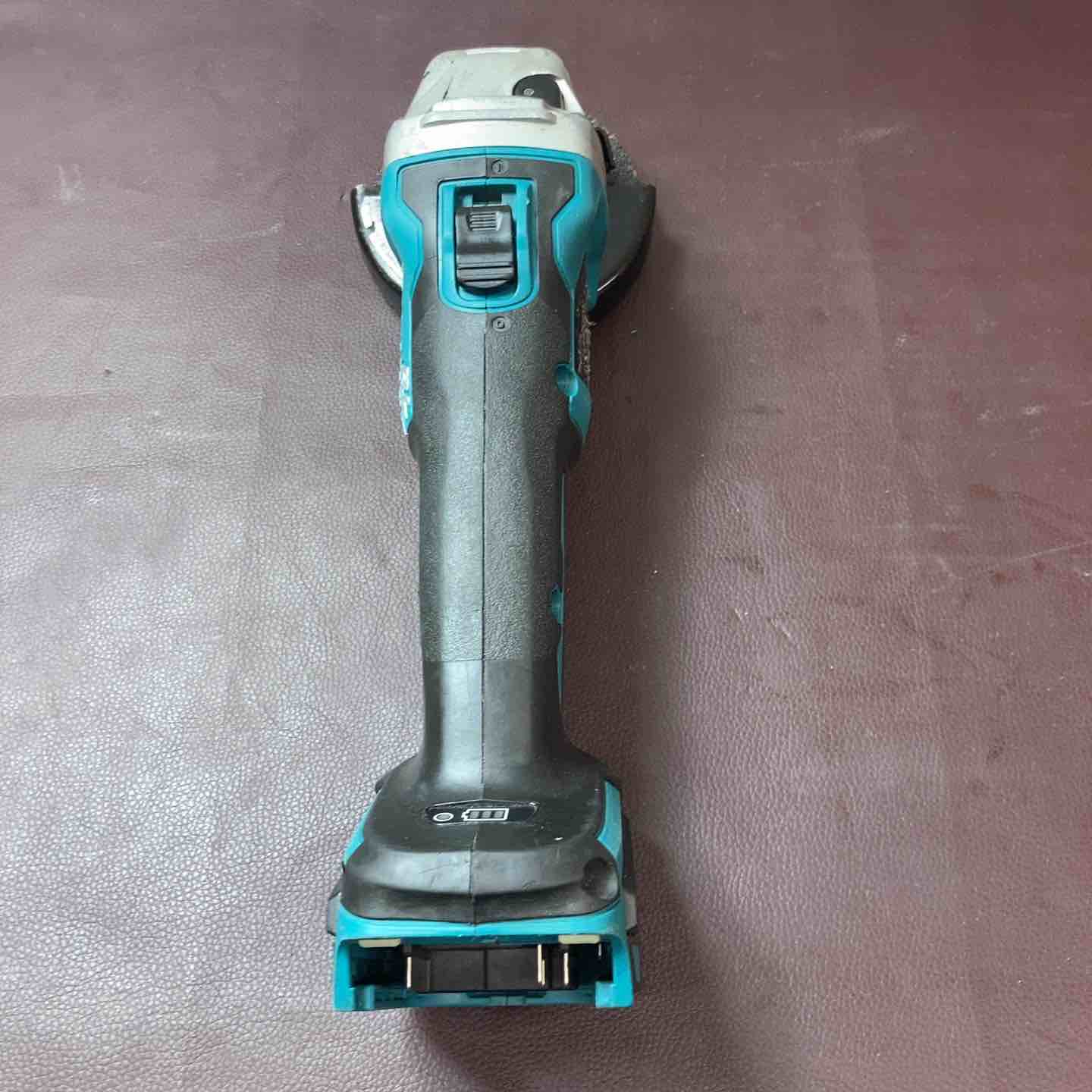 中古品】 マキタ(makita) 18V 100mmコードレスディスクグラインダ