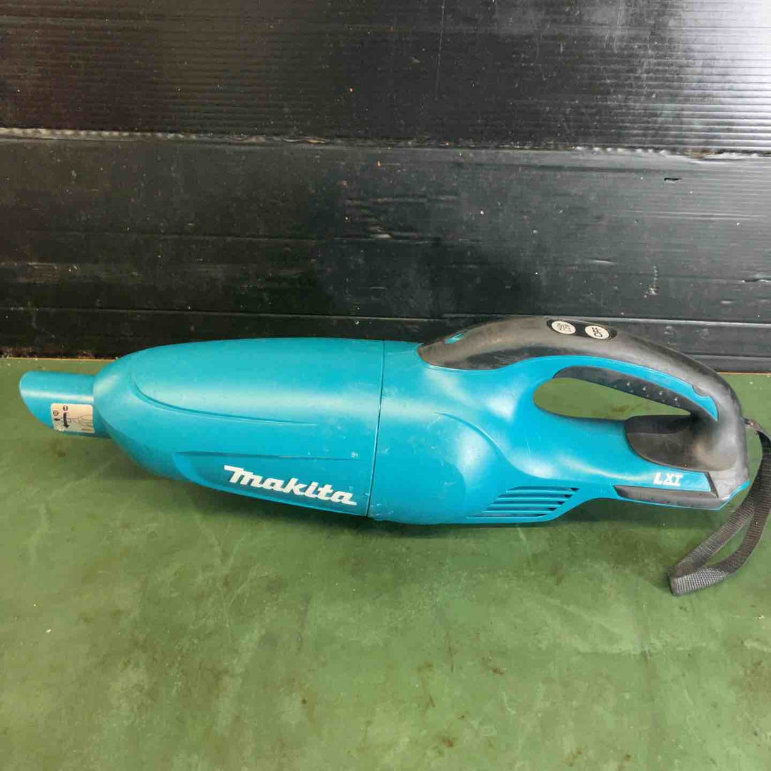 ☆マキタ(makita)18V コードレスクリーナ CL181FDZ ストレートパイプ、ノズル、サッシ(すきま)用ノズル欠品【戸田店】