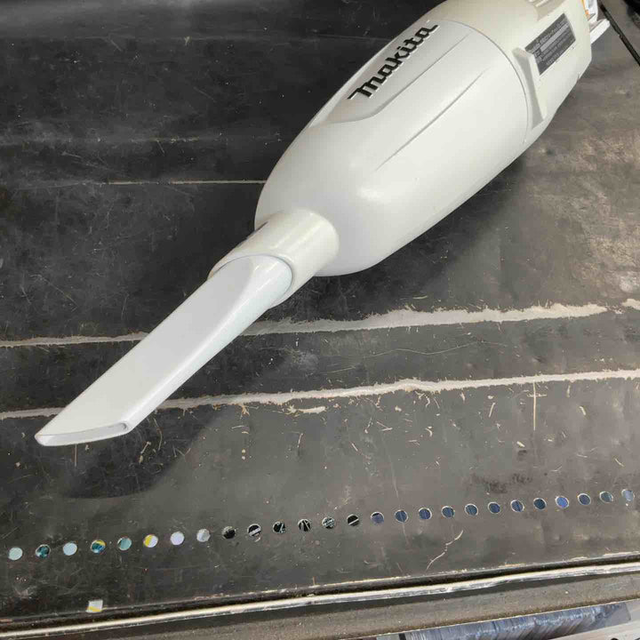 ◇マキタ(makita) コードレスクリーナー CL180FDRFW【草加店】