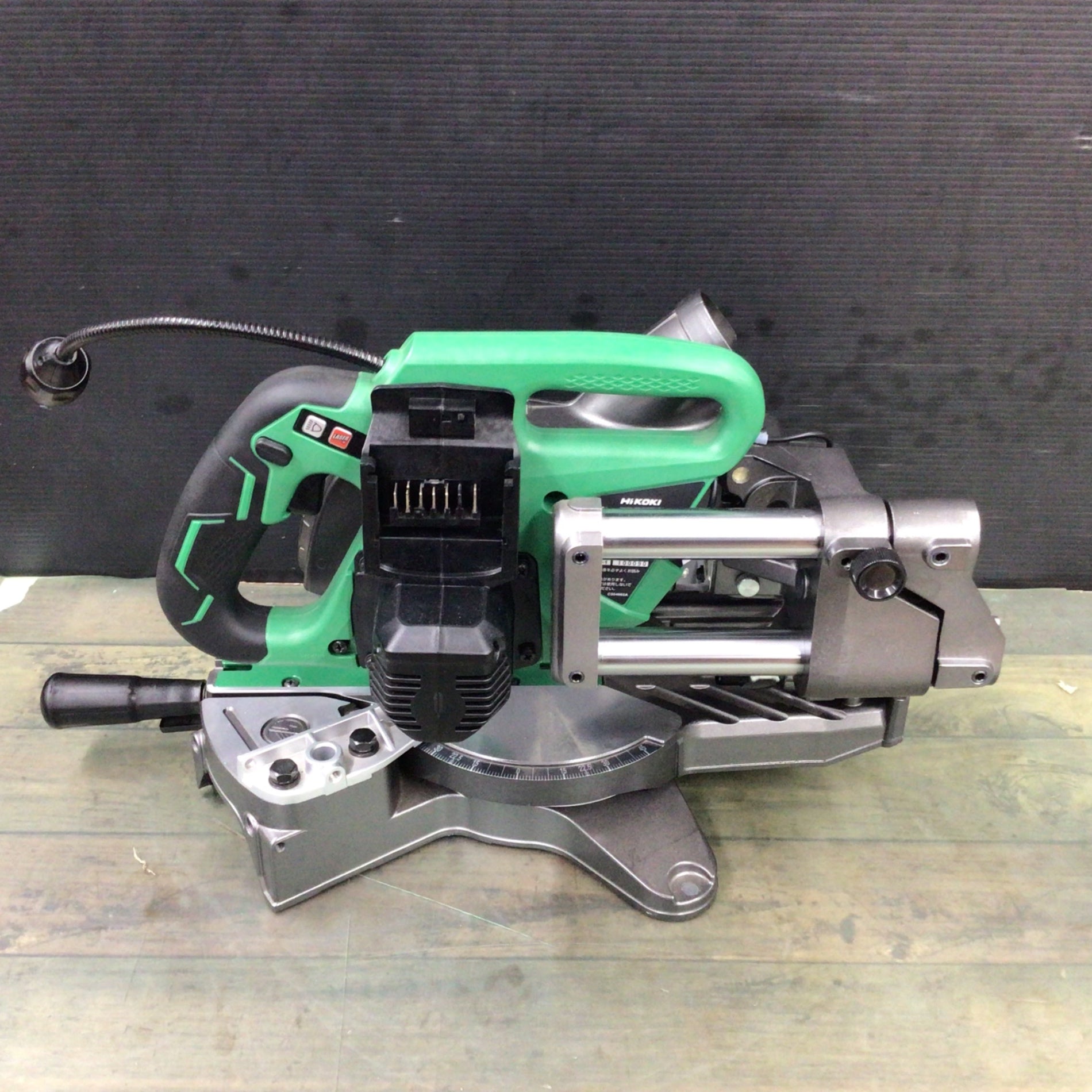 ハイコーキ(HIKOKI ※旧:日立工機) コードレス卓上スライド丸のこ