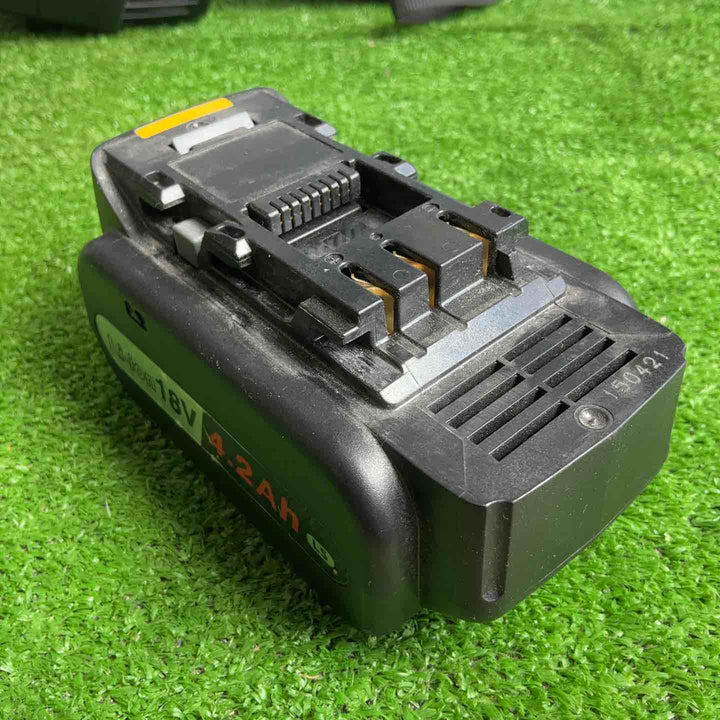 ◇パナソニック(Panasonic) コードレススティッククリーナー ブラック 本体のみ EZ37A3-B【草加店】
