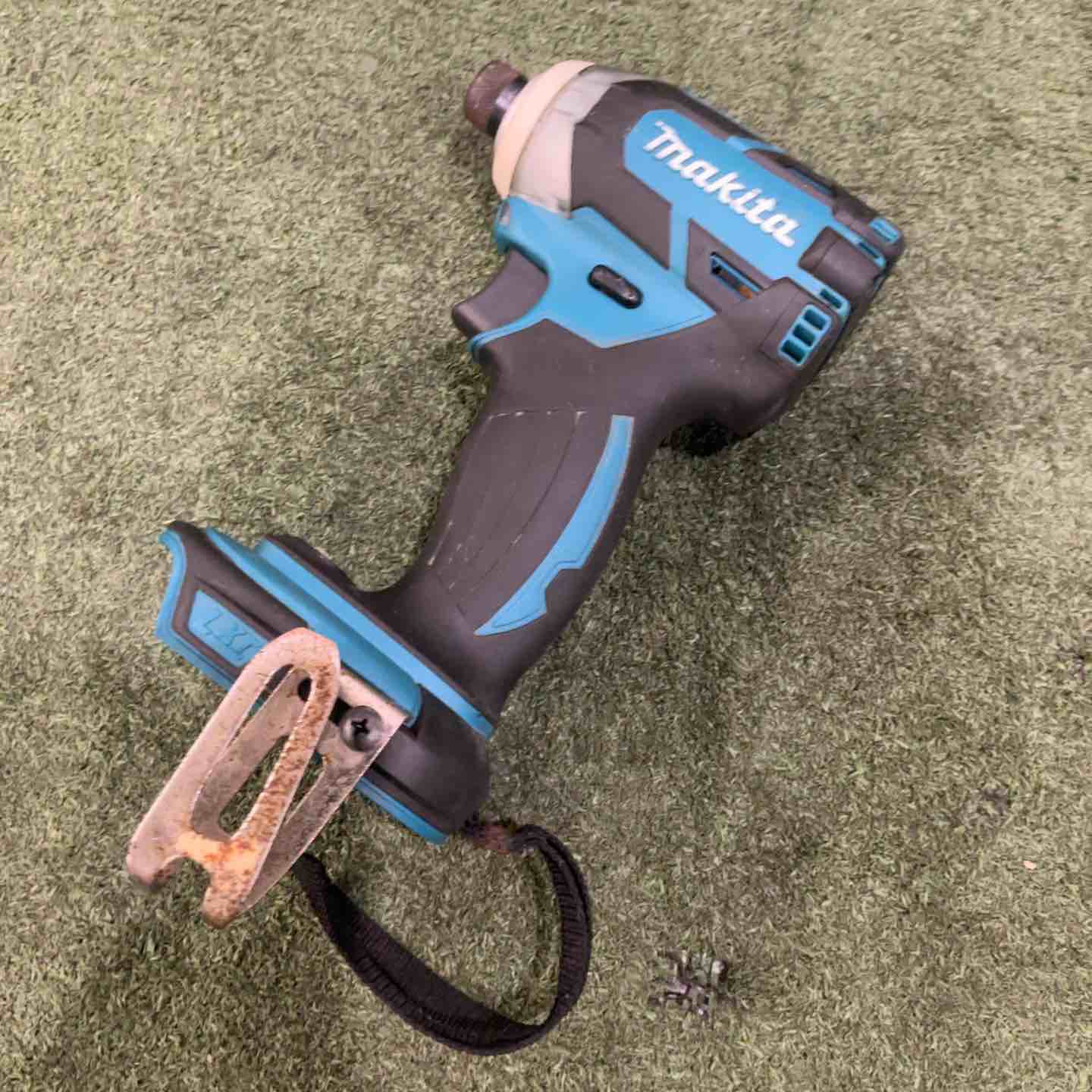 ☆マキタ(makita) コードレスインパクトドライバー TD137DRFX 14.4V