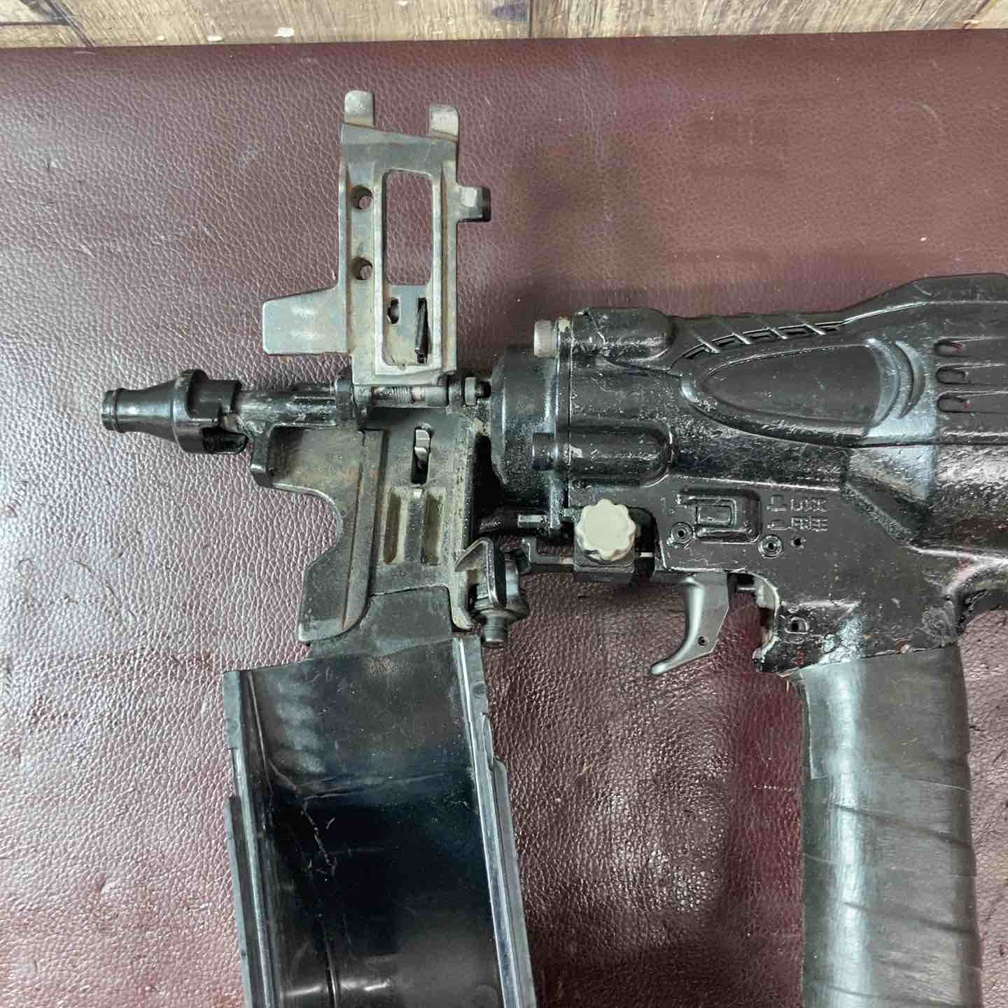 中古品】☆マキタ(makita) 高圧エア釘打ち機 AN510HS サイディング