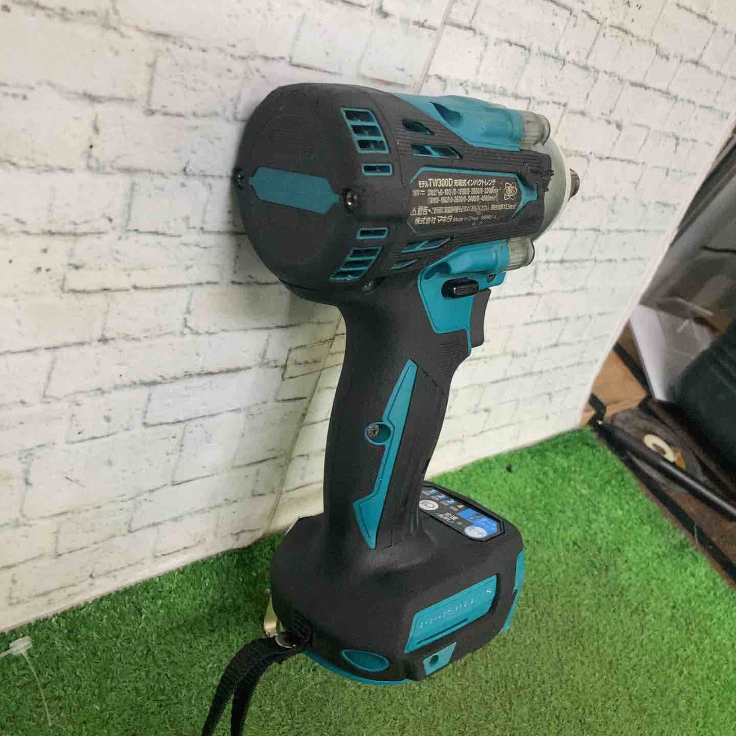 ☆マキタ(makita) コードレスインパクトレンチ TW300DZ【町田店