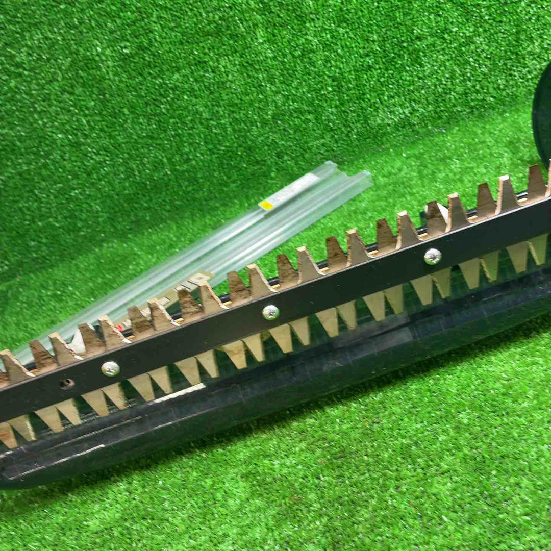 マキタ(makita) 充電式生垣バリカン 460mm 18V バッテリ・充電器別売 MUH464DZ【藤沢店】