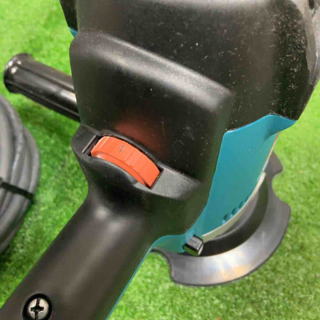 ◇マキタ(makita) 180mm電子ポリッシャ PV7001C【草加店】