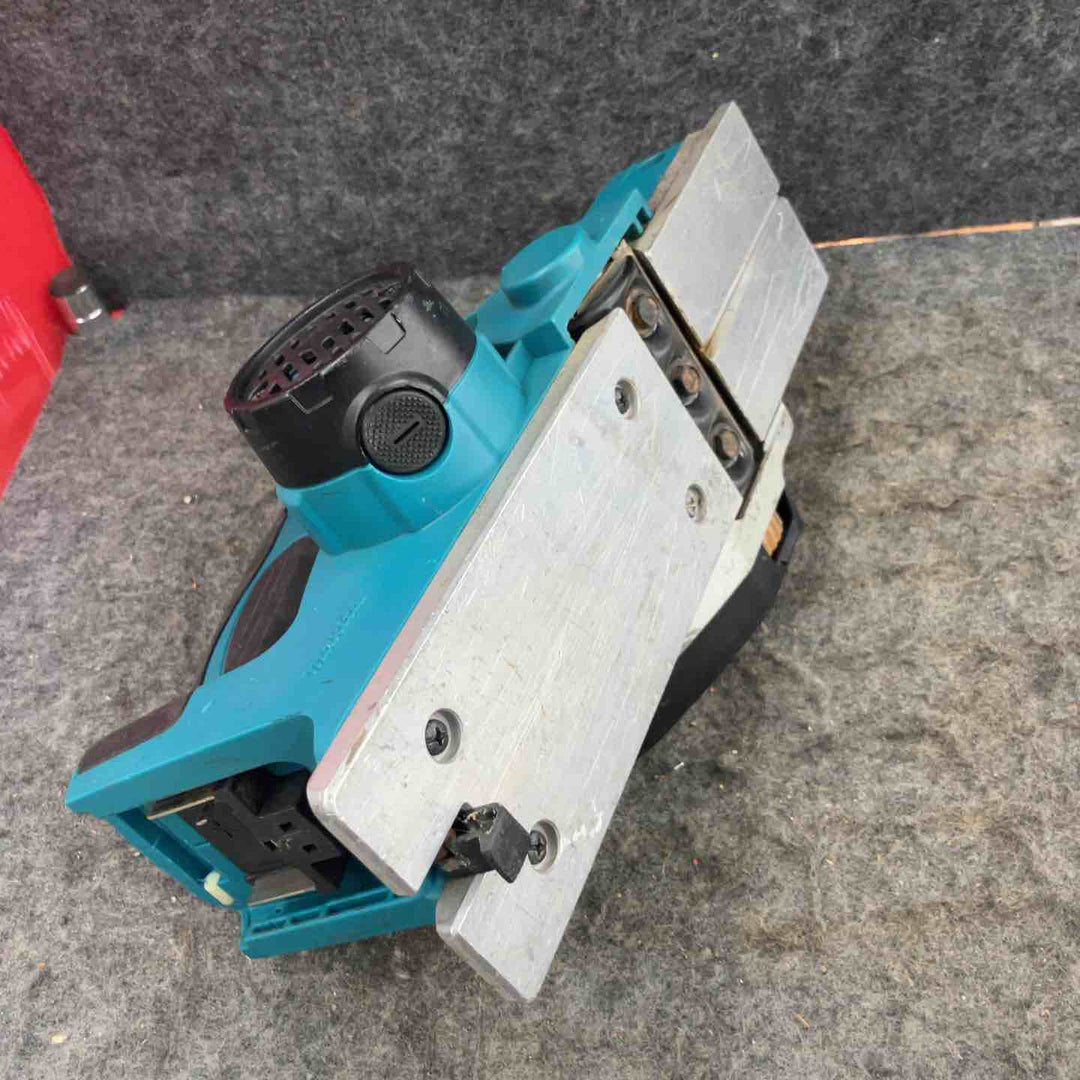 【現状品】★マキタ(makita) コードレスカンナ KP180DZ ノブが固く、深さ調節が出来ない【鴻巣店】