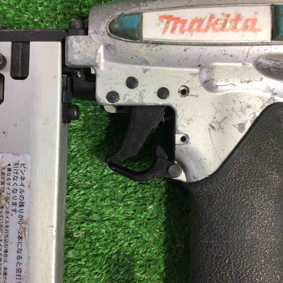 ★マキタ(makita) 常圧ピンネイラ AF351【町田店】