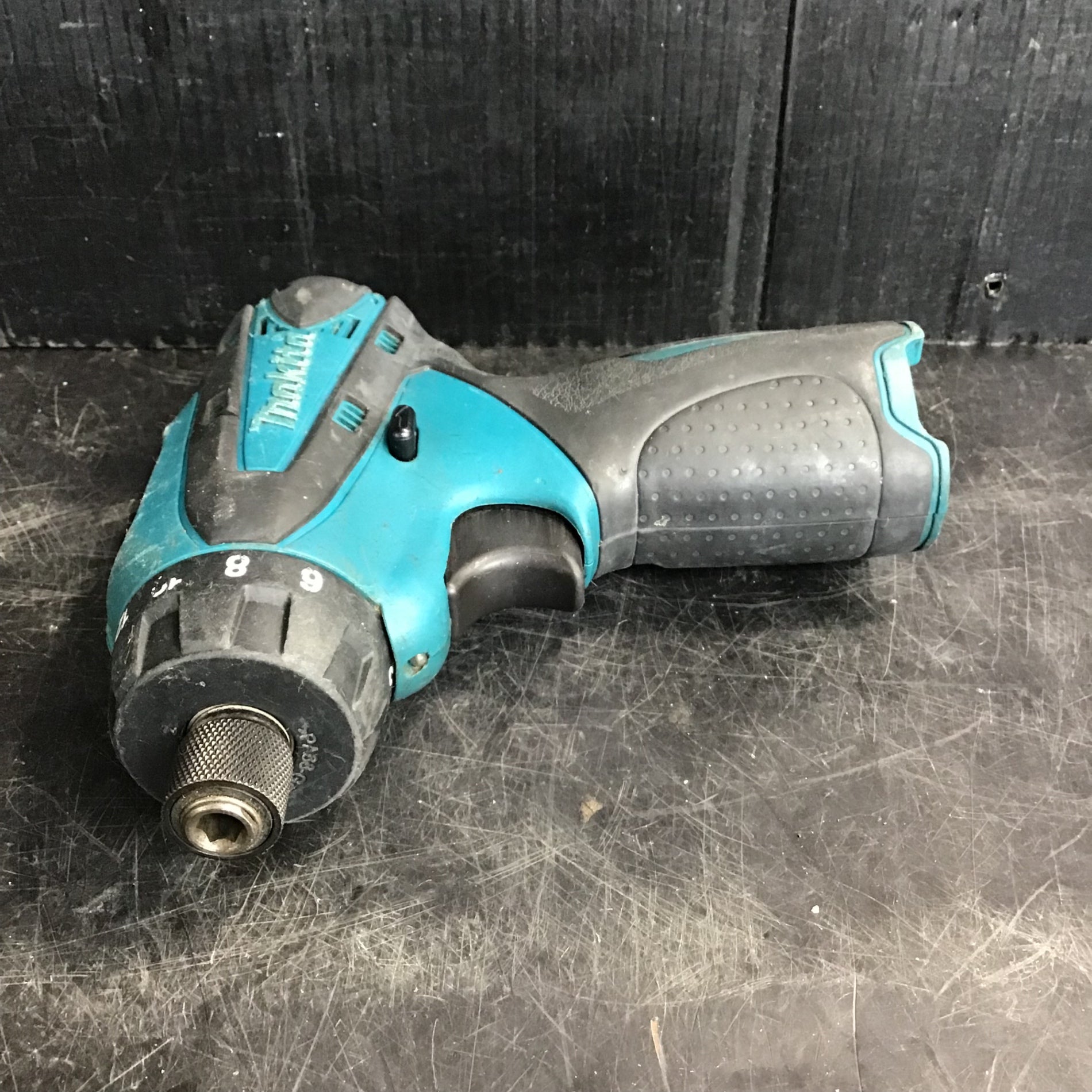 ☆マキタ(makita) コードレスドリルドライバー DF030DWX【草加店