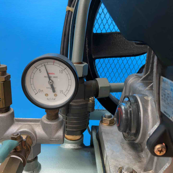 【店頭受取り限定】◇イワタ(IWATA) レシプロ コンプレッサー OCS-265P-2D 充填約2分 2.2Kw(3馬力) 3相 200V 72Lタンク 静音モデル ベビコン 【岩槻店】