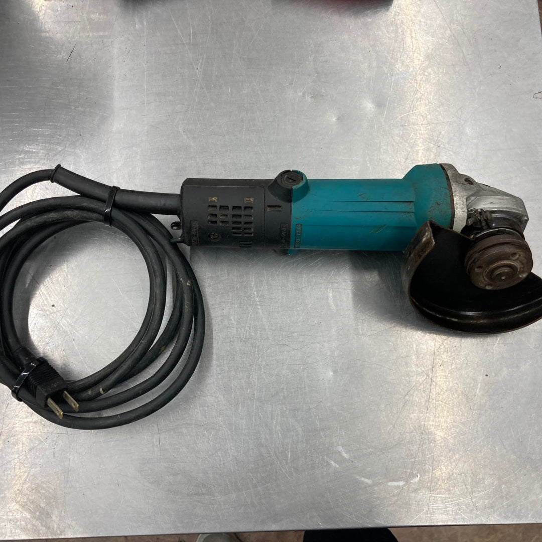 ☆マキタ(makita) 125mm ディスクグラインダ 9535B【所沢店】