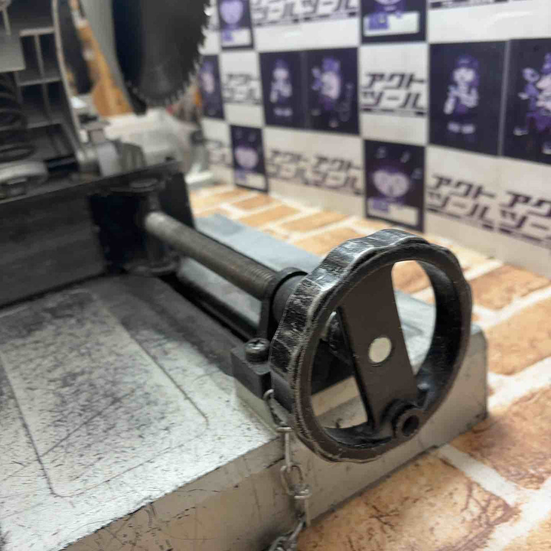 【中古品】マキタ(makita) 305mmチップソー切断機 LC1200【所沢店】
