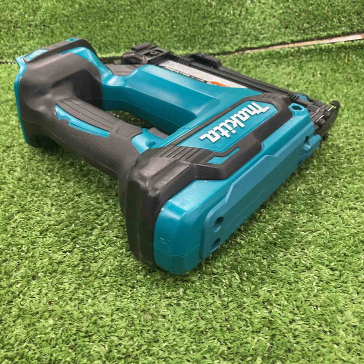 ★マキタ(makita) コードレスタッカー ST421DZK【川崎店】