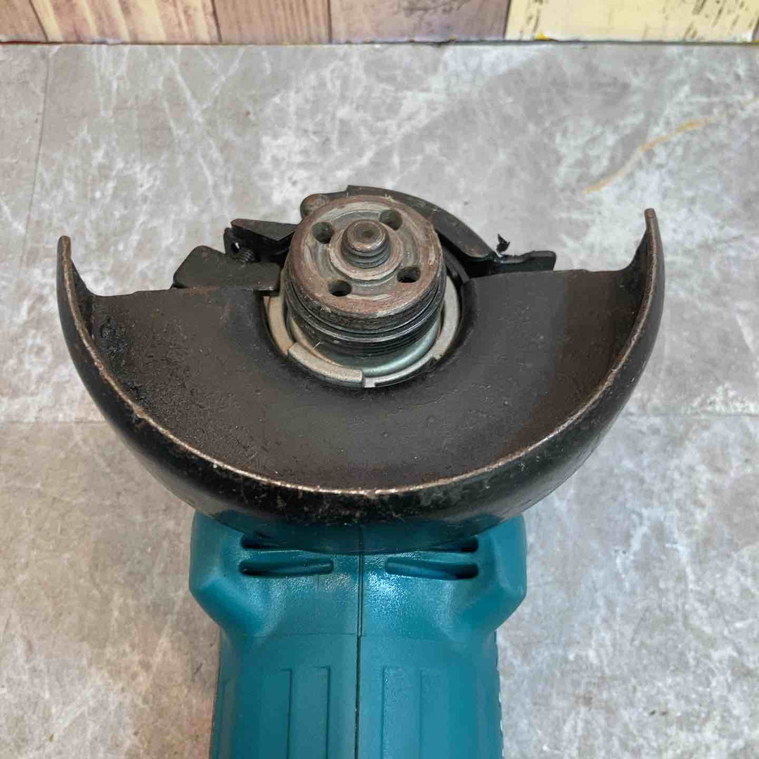 ☆マキタ(makita) 100mmコードレスディスクグラインダ GA404DZN (GA404DN)【八潮店】