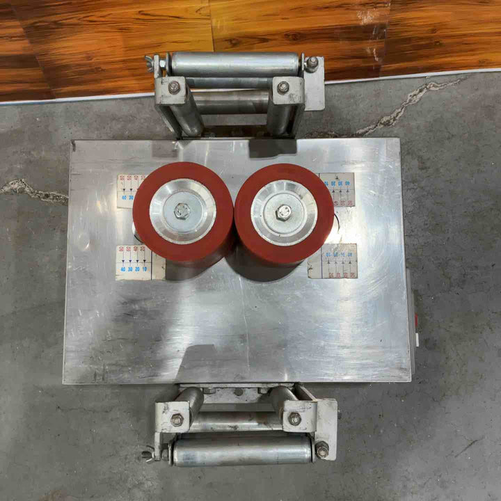 【店頭受取り限定】メーカー 型式不明 ケーブル送り機【川口店】