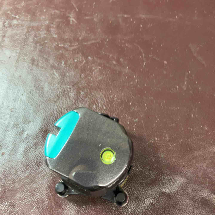 【中古美品】◇京セラ(Kyocera) グリーンレーザー墨出器 LL-50G 4372401【東大和店】