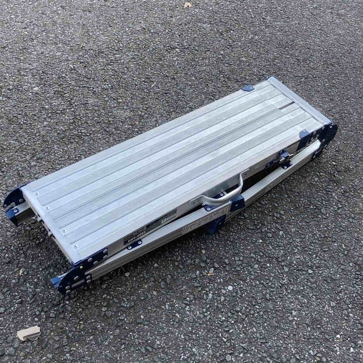 【店頭受取り限定】◇ピカ(Pica) 4脚アジャスト式天板スライド式足場台 DWV-S86A【所沢店】