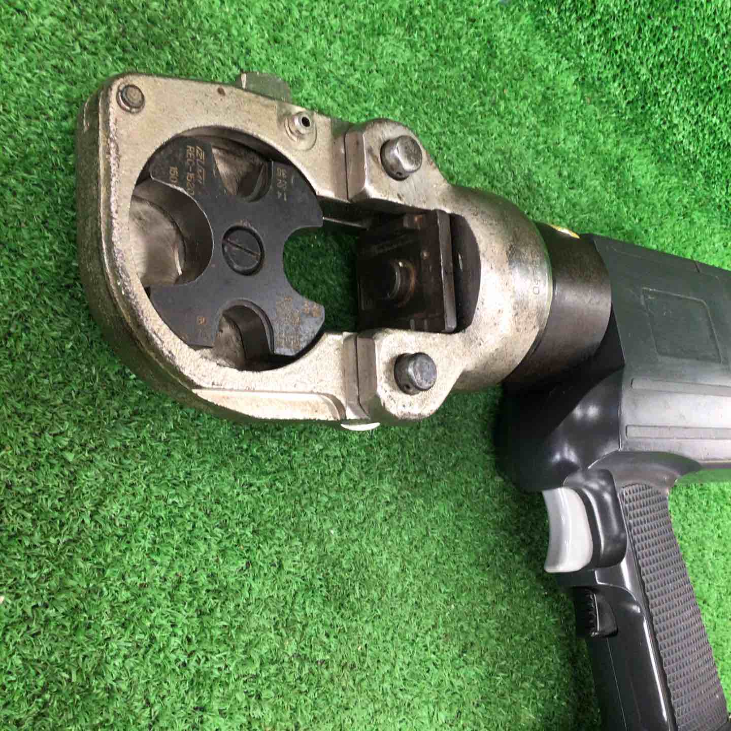 ◇泉精器(IZUMI) コードレス油圧式圧着工具 REC-200M2H【川崎店