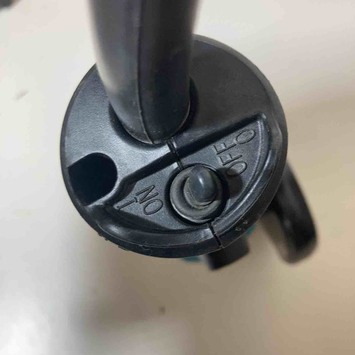 ☆マキタ(makita) 125mmディスクグラインダー 9535CB　本体のみ【戸田店】
