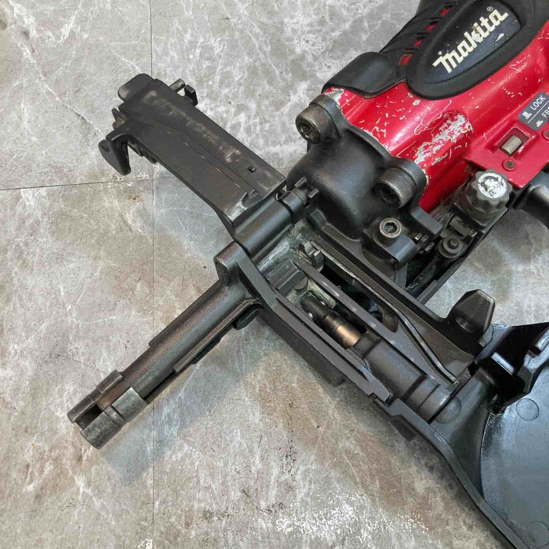 ★マキタ(makita) 高圧エア釘打ち機 AN250HC【八潮店】