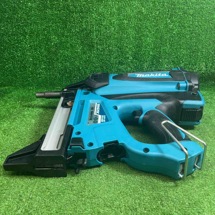 【現状品】マキタ(makita) コードレスコンクリート用ガスピン打ち機 GN420C【藤沢店】