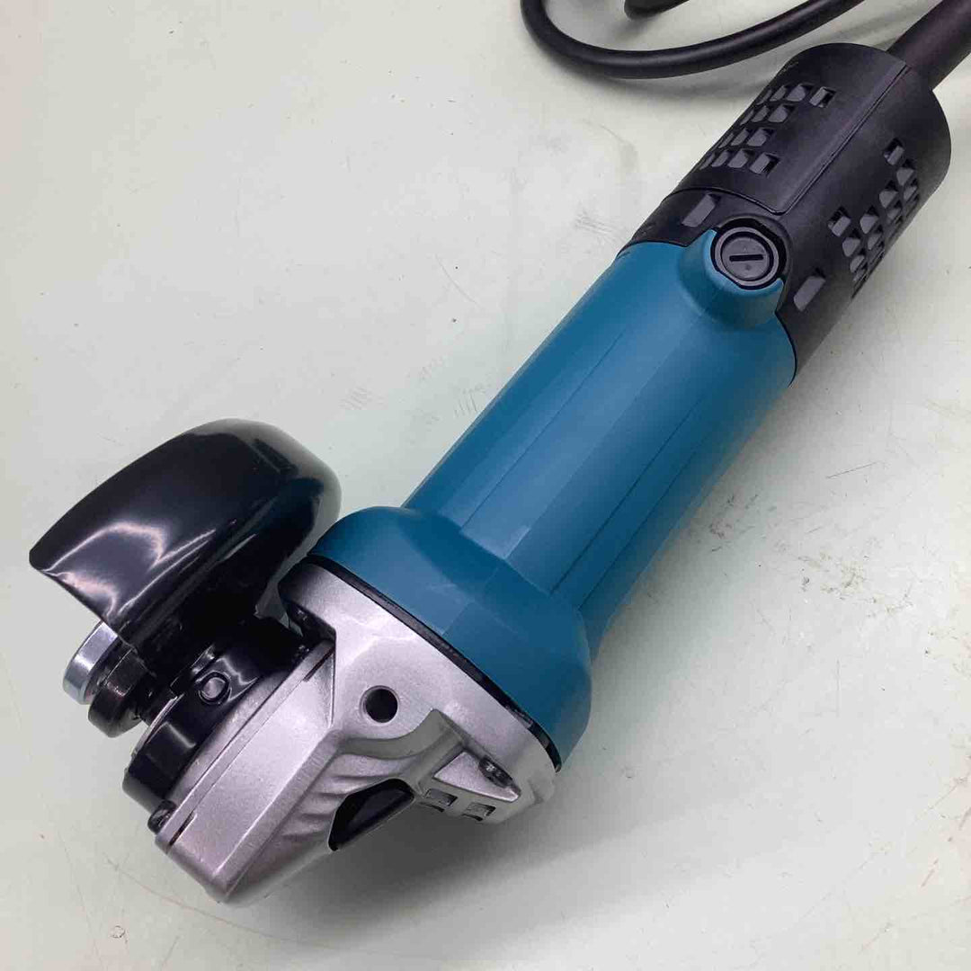マキタ(makita) 100mmディスクグラインダ 9533BDIY 鉄筋 アングル材 仕上げ 磨き 建築 石材 コンクリート ブロック レンガ タイル 研磨 ガラス 断面磨き 加工【越谷店】