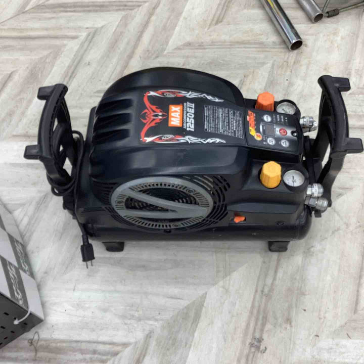 ◇マックス(MAX) エアコンプレッサー AK-HL1250E2 ブラック【越谷店】