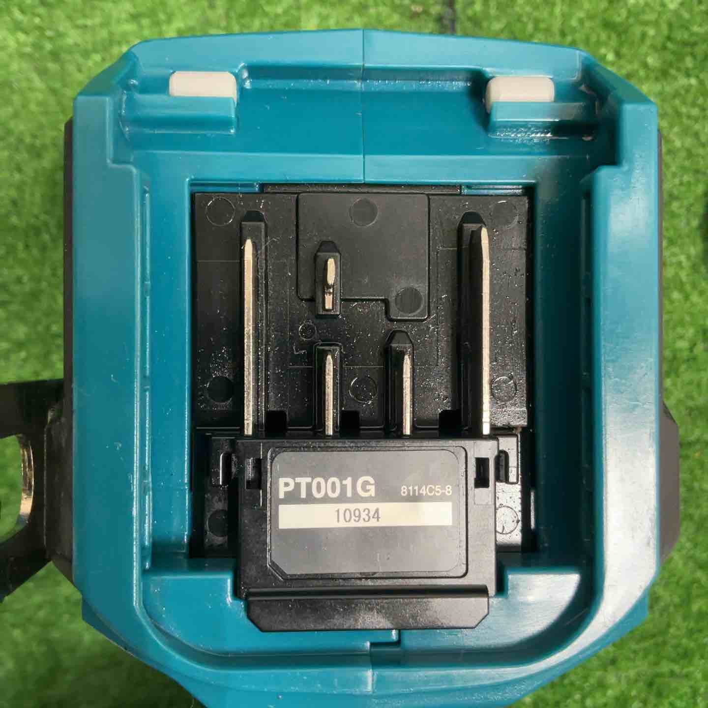 マキタ(makita) PT001GZK 35mmコードレスピンネイラ【船橋馬込店】【店頭取引限定】【中古】管理番号：IT2076YQVNCC マキタ(makita) PT001GZK 35mmコードレスピンネイラ【船橋馬込店