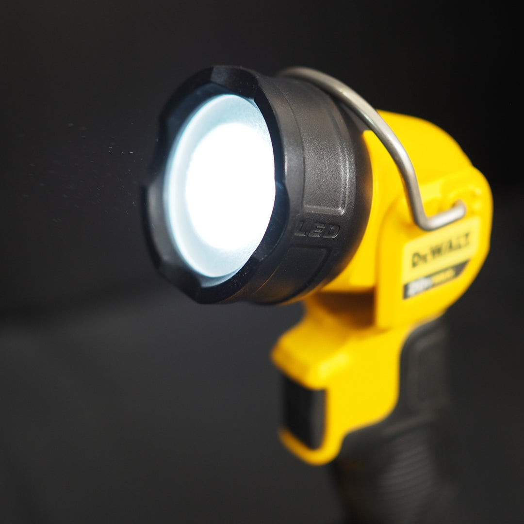 【中古品】DeWALT/デウォルト　フラッシュライト DCL040【鴻巣店】