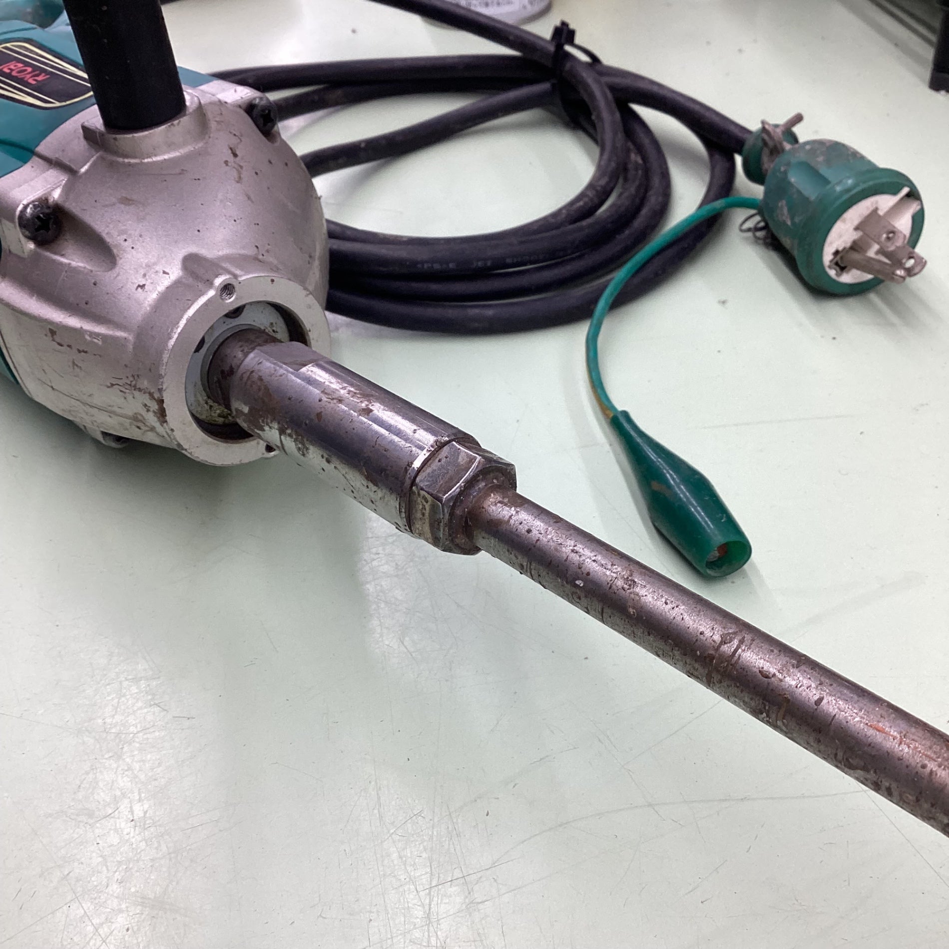 ☆リョービ(RYOBI) コンクリートかくはん機 PM-1011 ☆リョービ(RYOBI) コンクリートかくはん機 PM-1011【越谷店