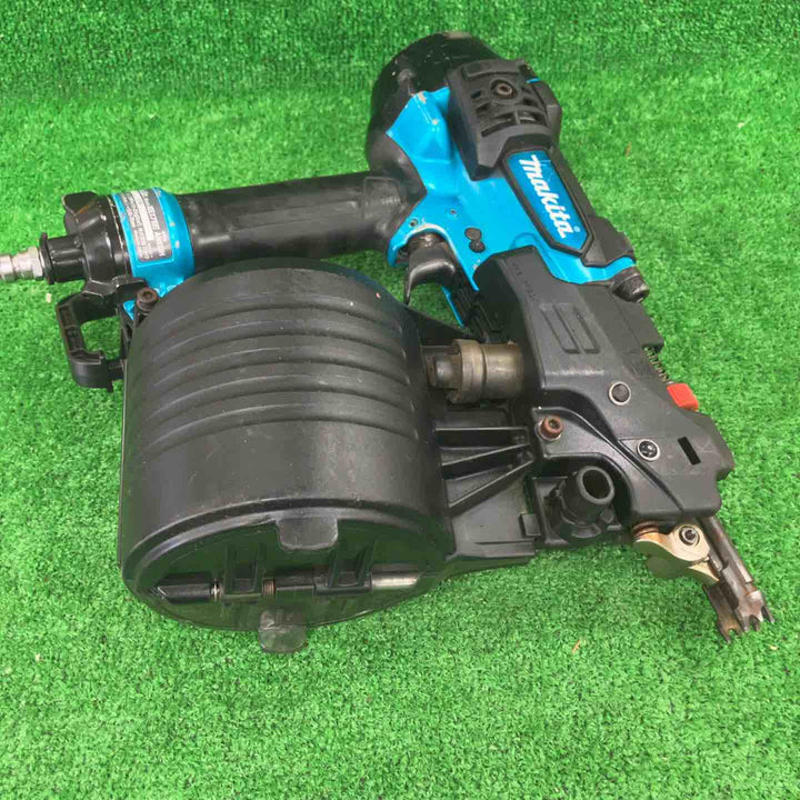 ★マキタ(makita) 高圧エア釘打ち機 AN933HM【川崎店】