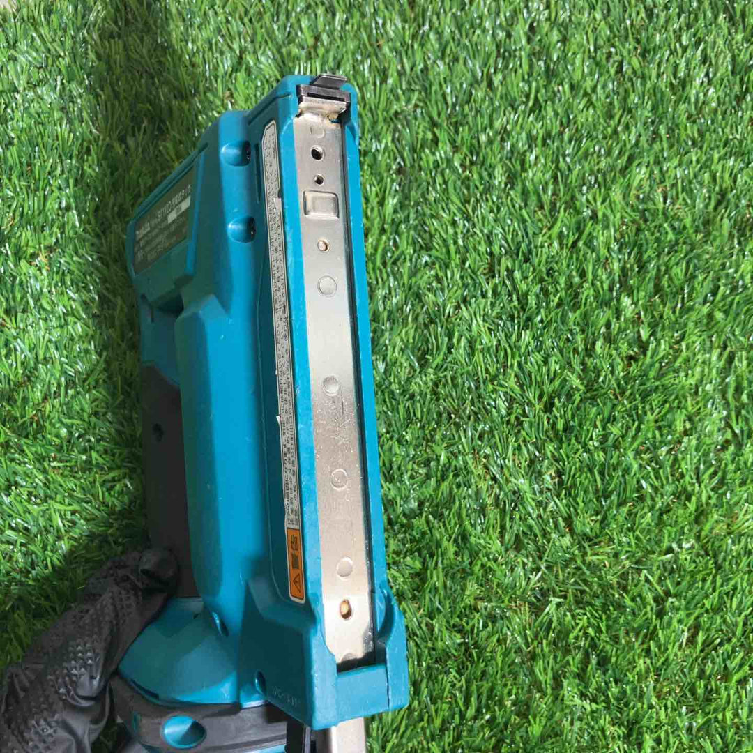 ◇マキタ(makita) コードレスタッカ ST112DZ　18V対応、本体のみ【戸田店】
