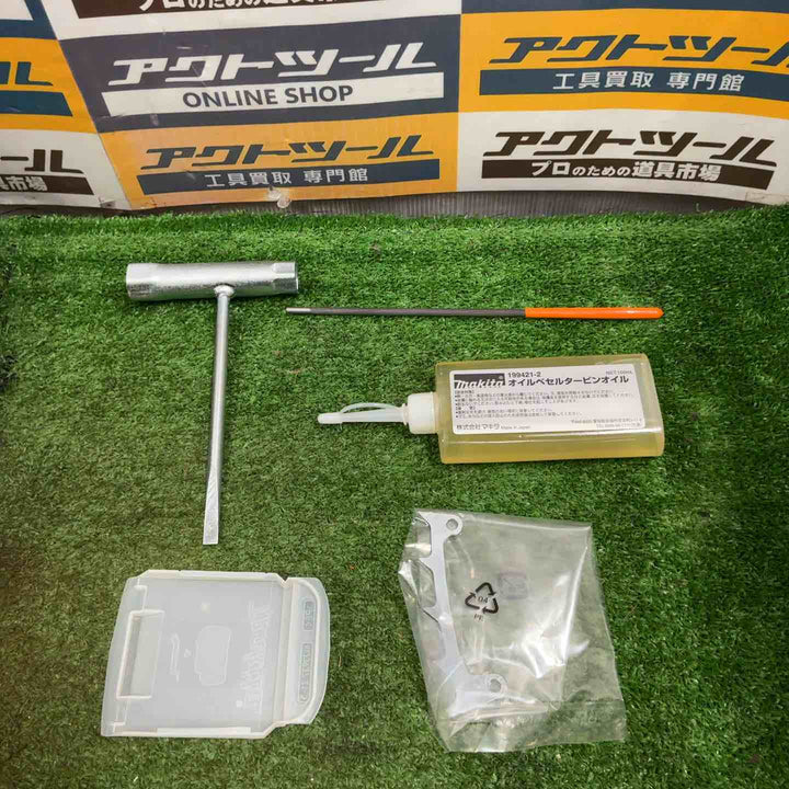 ◇充電式チェンソー ［チェーンタイプ 25AP］ マキタ MUC008GDR フルセット 赤 (バッテリBL4025×2本・充電器DC40RA付) 40Vmax ガイドバー長さ 200mm【草加店】