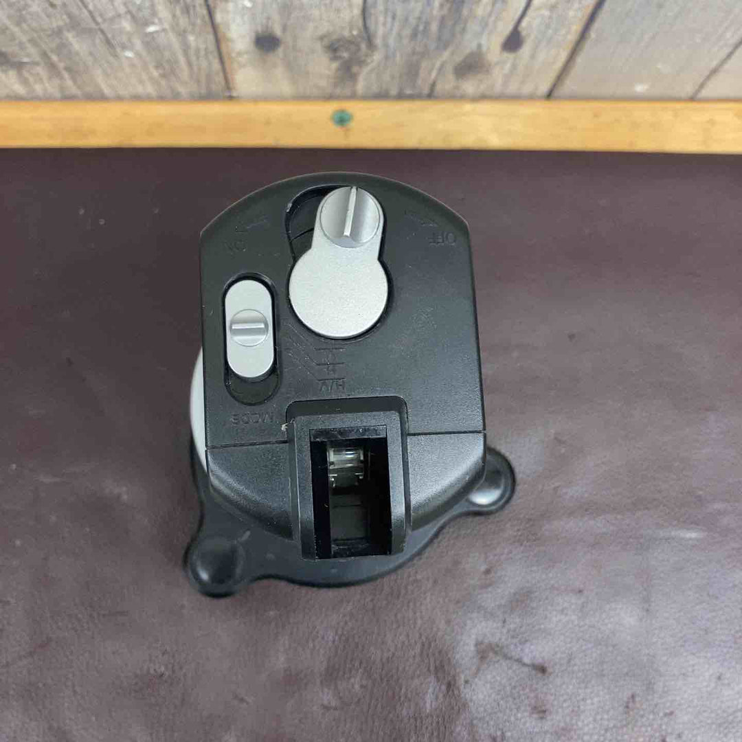 【中古品】 タジマ(TAJIMA) 水平/垂直ラインレーザー墨出し器 AL-TY3 【東大和店】