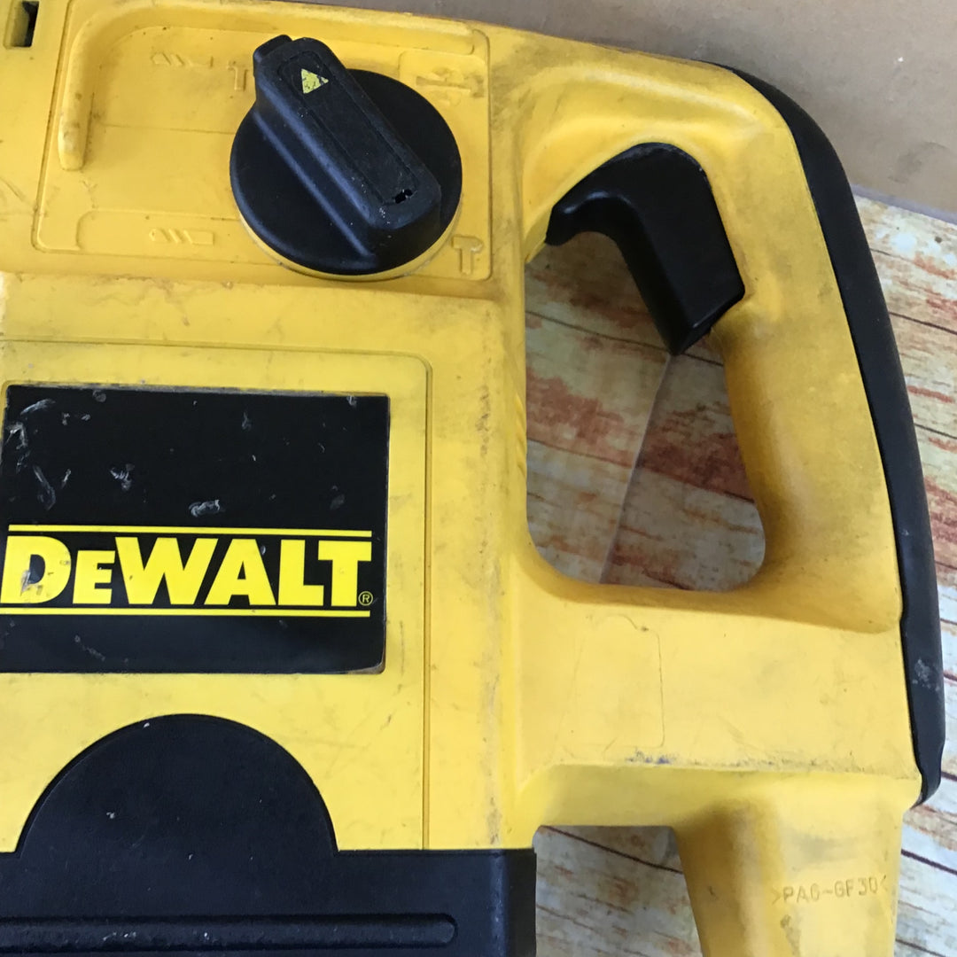 デウォルト(DEWALT) ハンマドリル DW570K【川崎店】