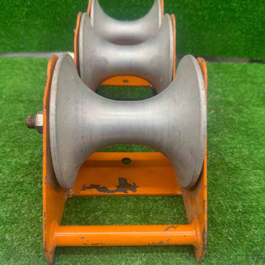 【中古】 IKURA TOOLS 育良精機 3連コロ ISS-3400 ケーブルコロ  ローラー幅 120mm 【桶川店】