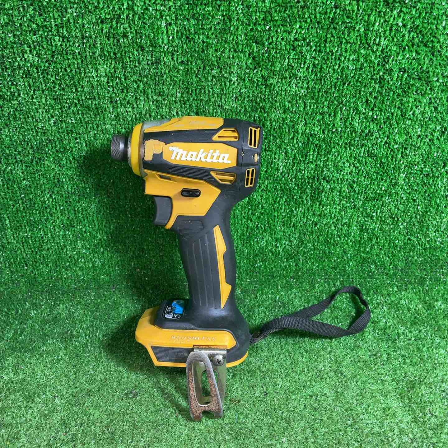 マキタ(makita) TD172DZFY コードレスインパクトドライバー バッテリー付き【市川行徳店】【店頭取引限定】【中古】管理番号：ITKH8PFWP83W ☆マキタ(makita) コードレスインパクトドライバー TD172DZ【戸田店