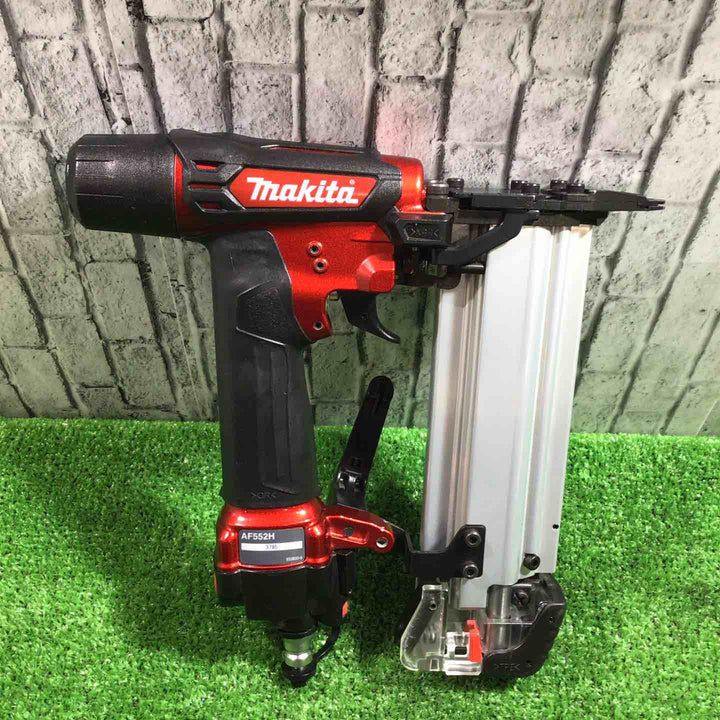 ★マキタ(makita) 高圧フィニッシュネイラ AF552H【川口店】