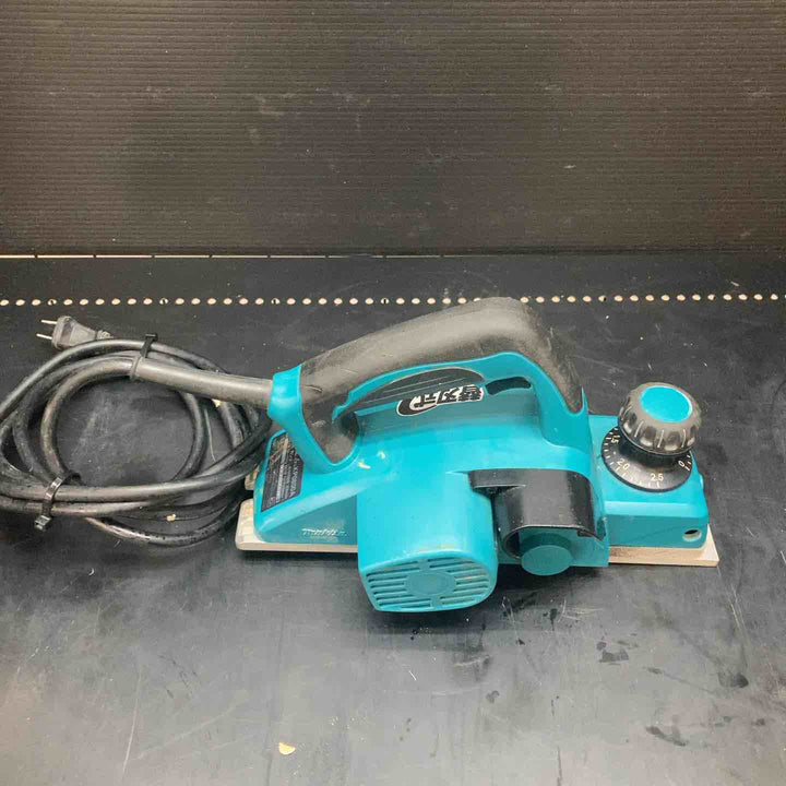 【中古品】マキタ(makita) 電気カンナ KP0800A 動作確認済み【川越店】