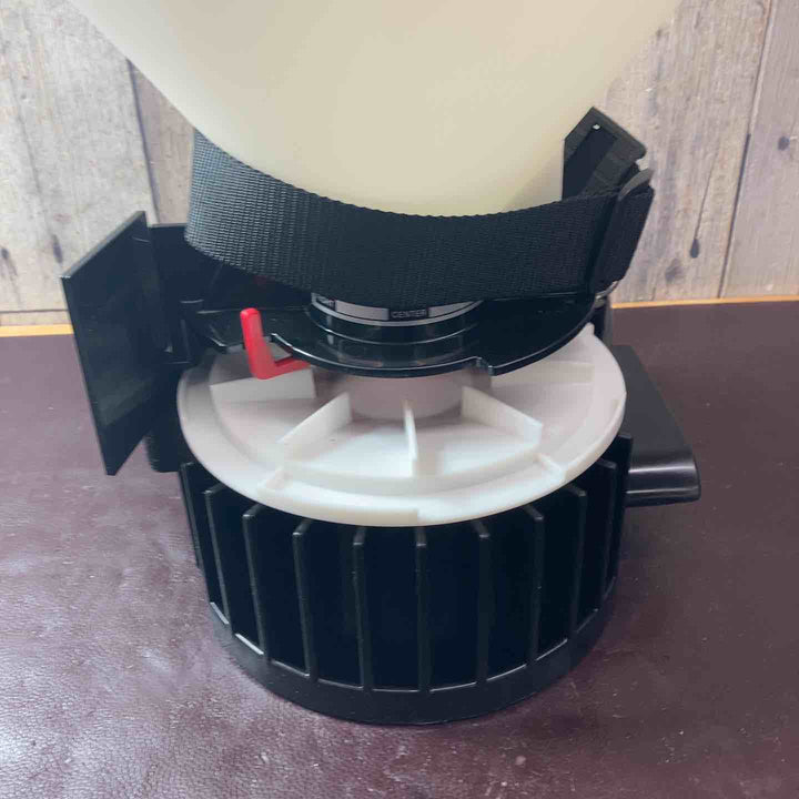 【中古美品】SOLO ポータブルスプレッダー 421-S 散布機 未使用長期保管品【東大和店】